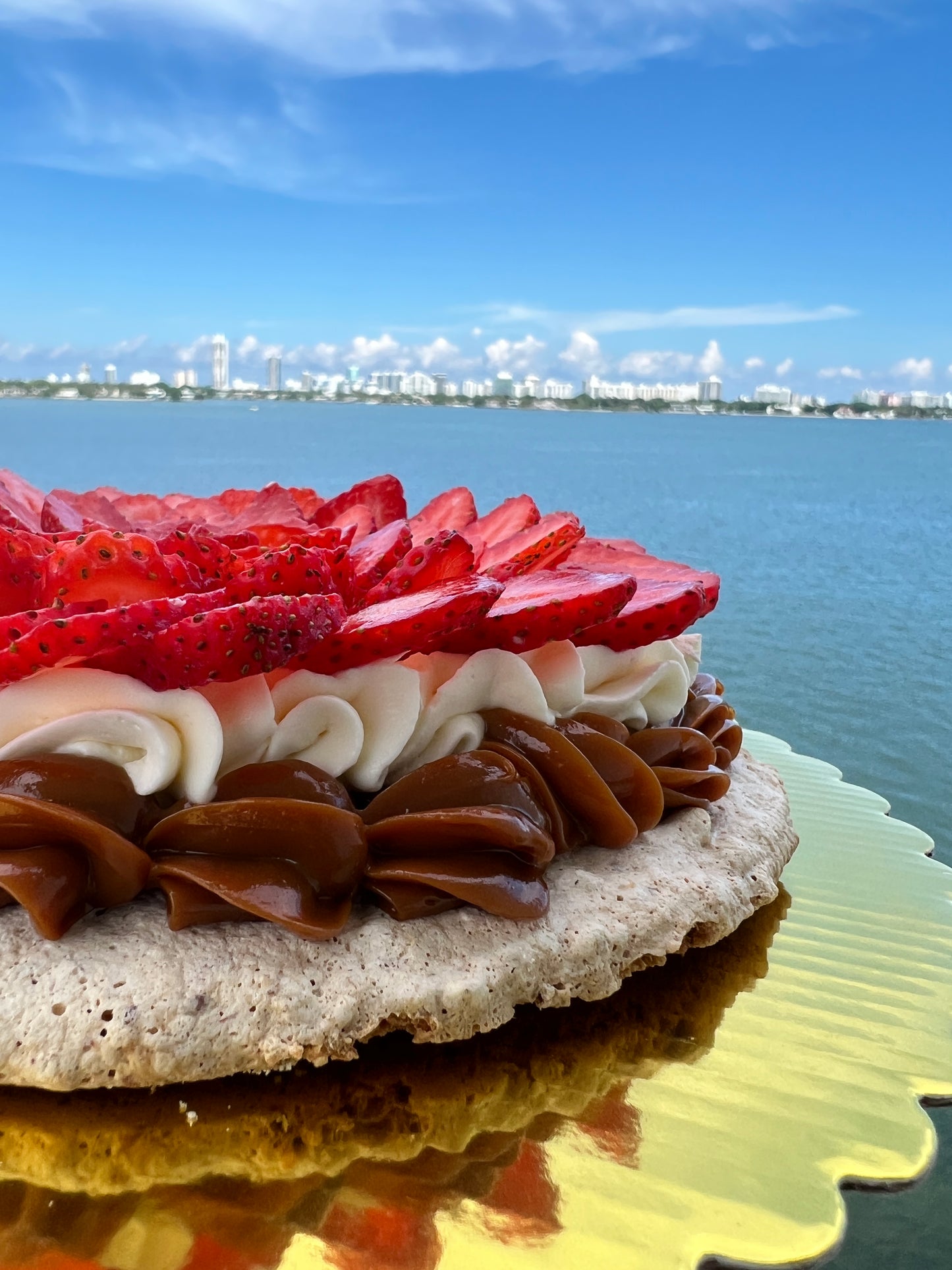 Classic Pavlova