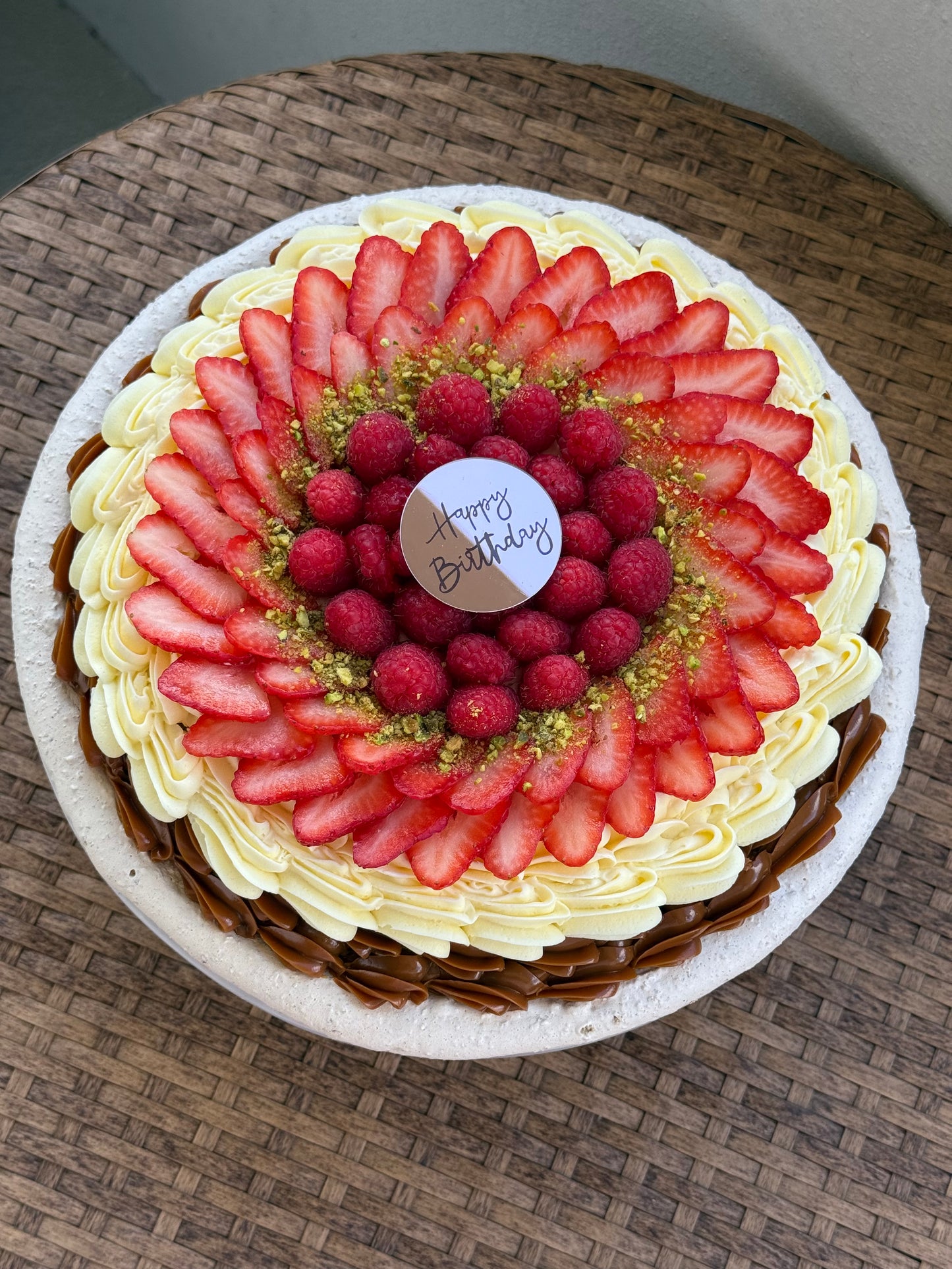 Pistachio Cakelova