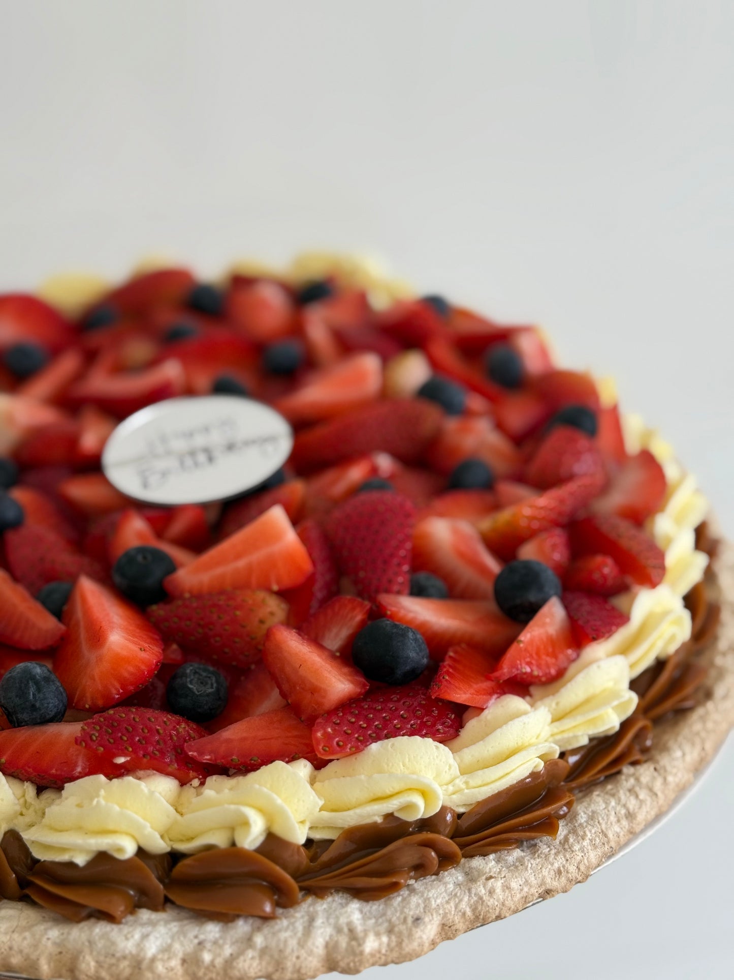 Pavlova Red Fruits