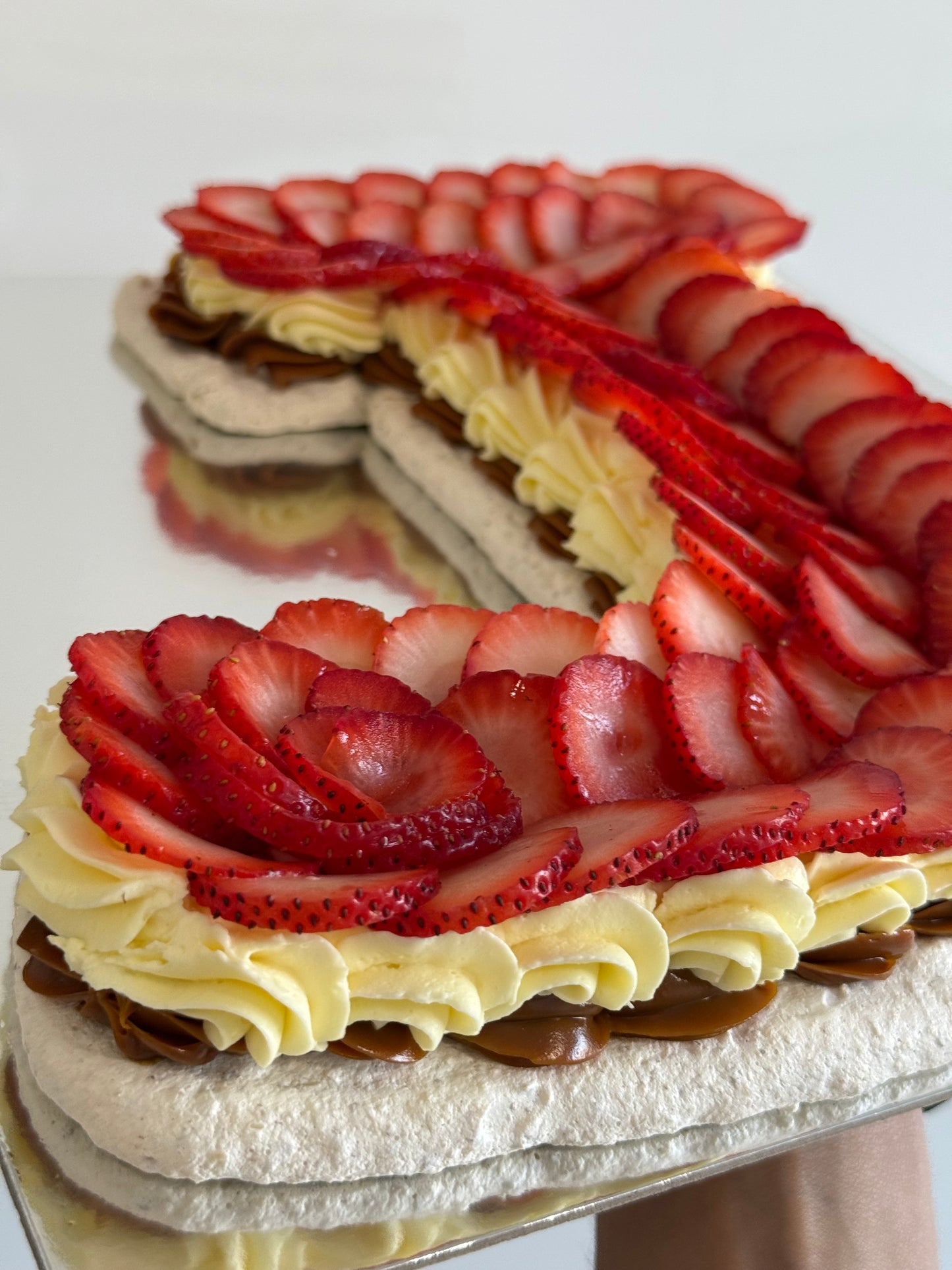 One-Digit Pavlova