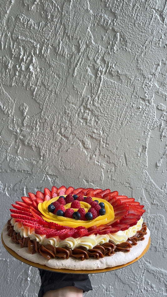 Mango Pavlova