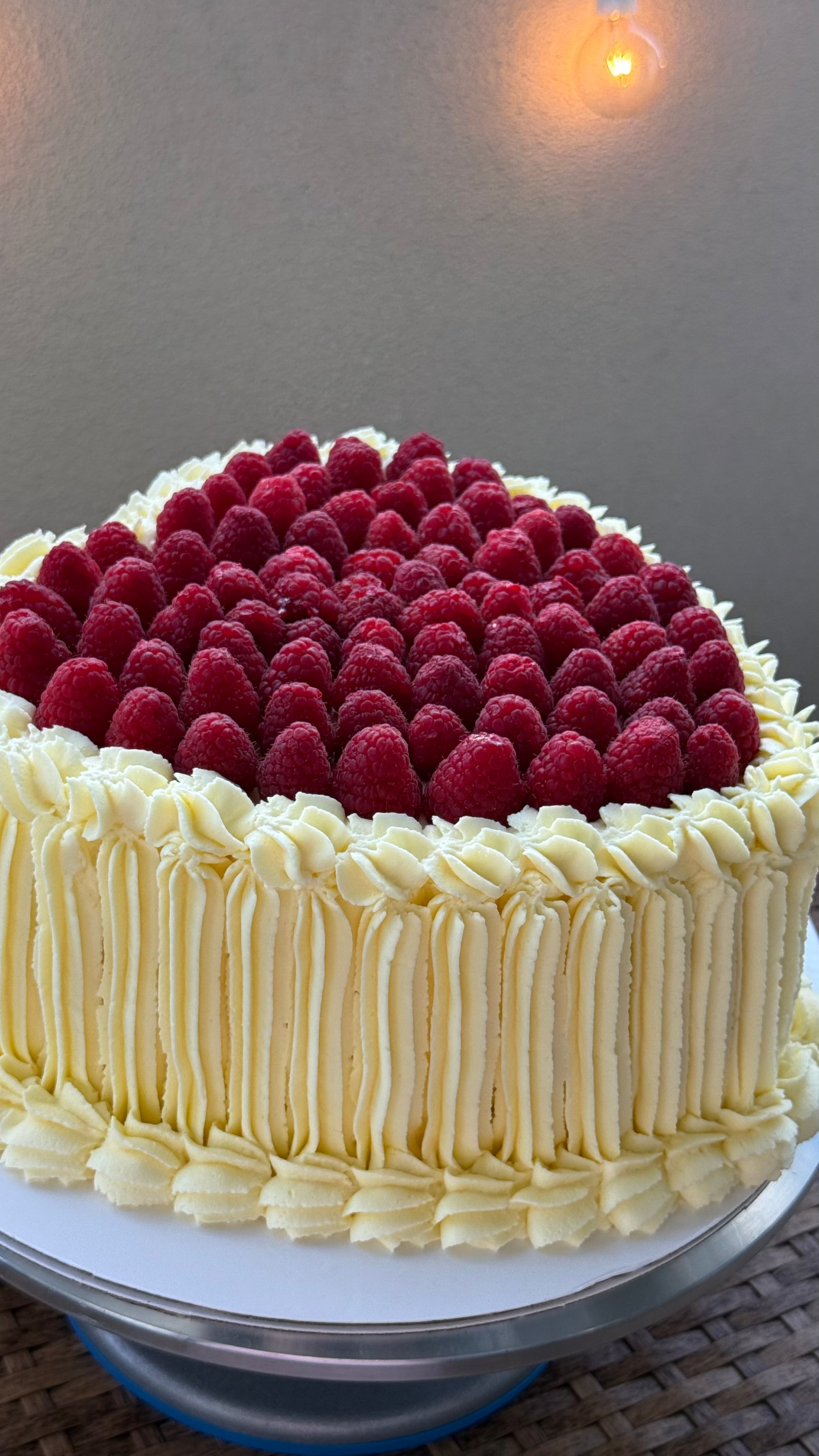 angel cake altissima Angel Kiss Cake – Pavlova by Fm