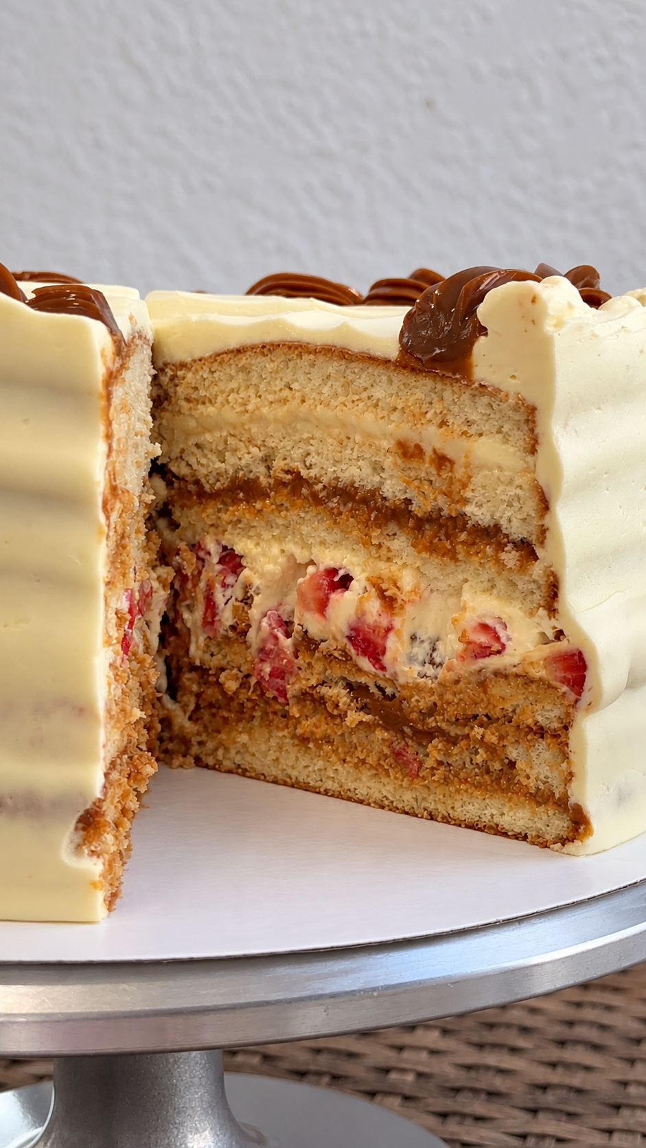 Torta Capitas, photo 2 – Pavlova by FM Miami
