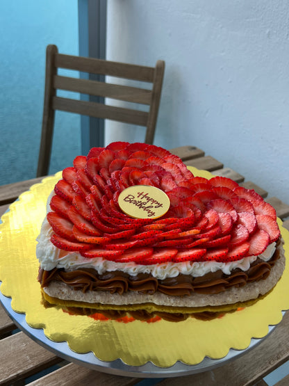 Heart-shaped pavlova by Pavlova by FM in Miami