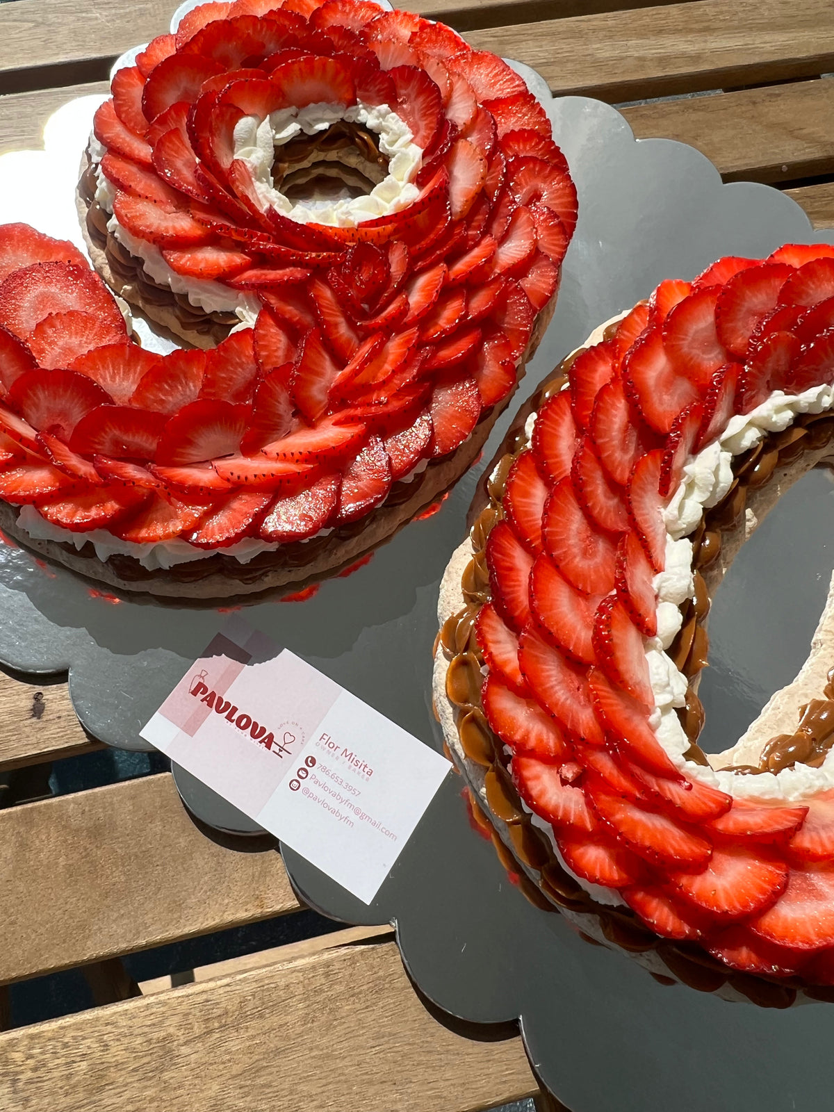Two-Digit Pavlova · 40 portions – Pavlova by FM Miami