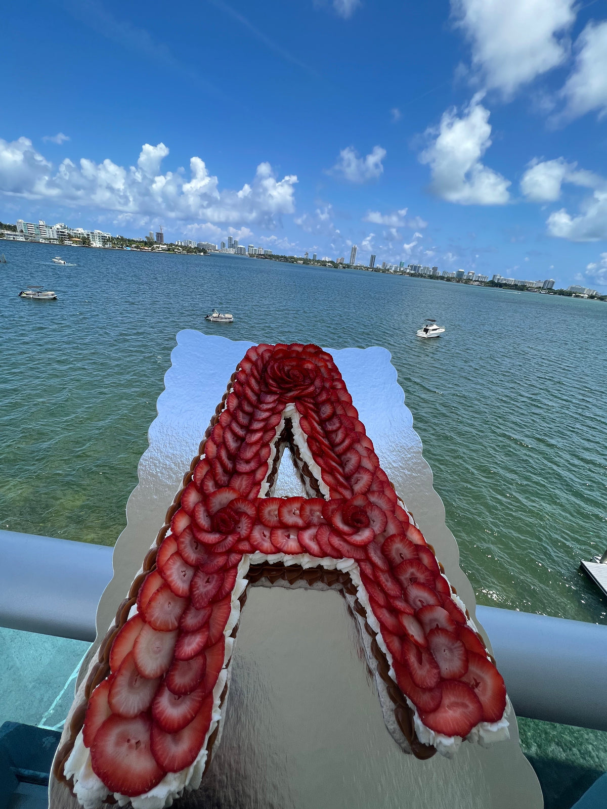 Number pavlova for birthdays by Pavlova by FM in Miami