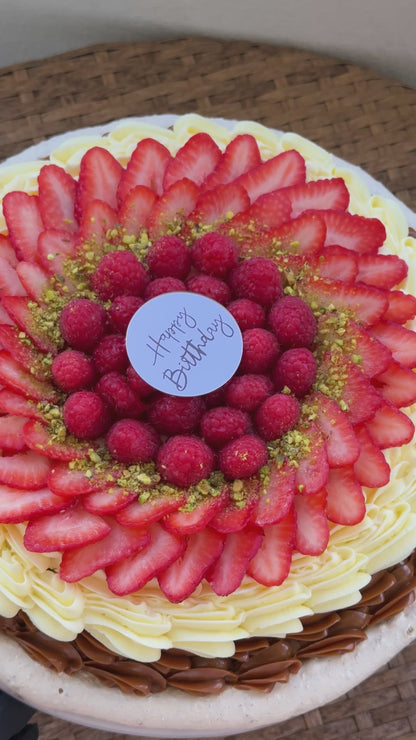 Pistachio Cakelova